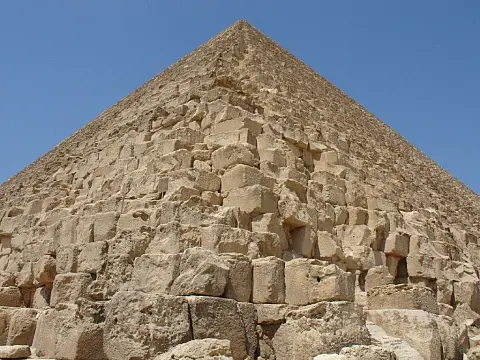 Average core blocks of the Great Pyramid weigh about 1.5 tons each